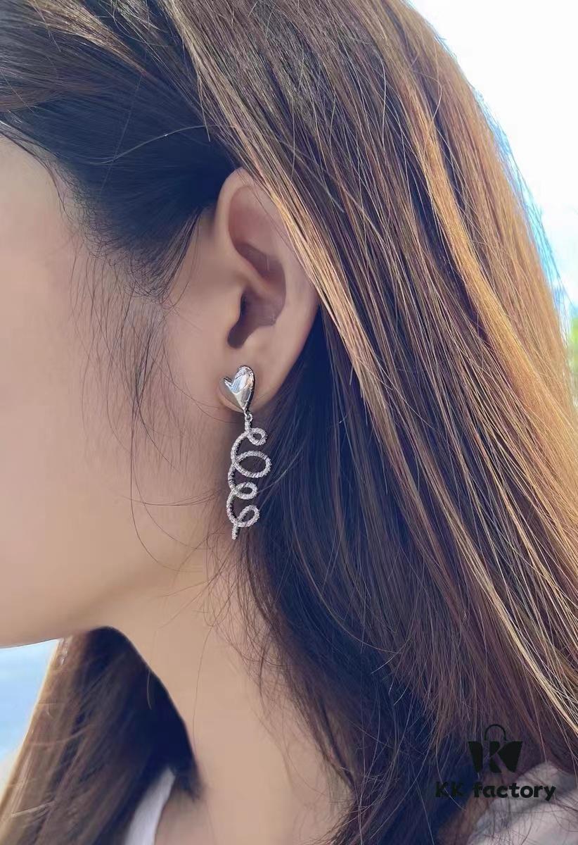 HEFANG Jewelry Cream Twirl Earrings - Limited Edition Ear Studs, Celebrity Style (Zhou Yutong's Pick), Ideal Gift for Qixi Festival