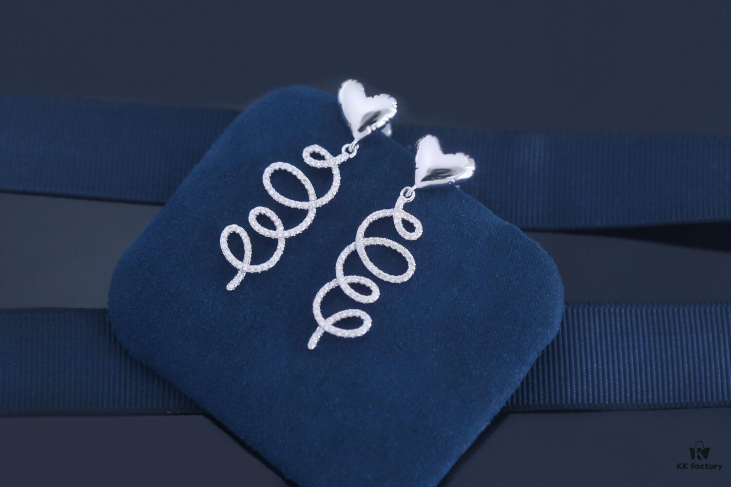 HEFANG Jewelry Cream Twirl Earrings - Limited Edition Ear Studs, Celebrity Style (Zhou Yutong's Pick), Ideal Gift for Qixi Festival