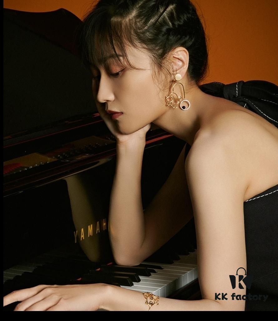 He Fang Cat Ear Cuffs Bracelet Non-Pierced Earrings