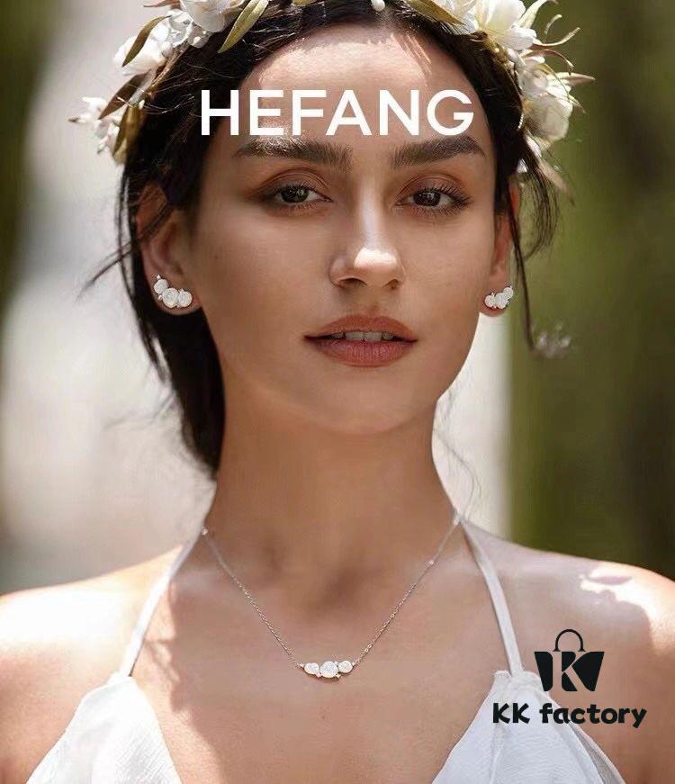 HEFANG He Fang White Rose Collarbone Necklace