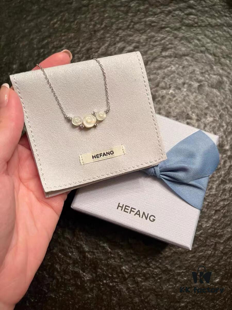 HEFANG He Fang White Rose Collarbone Necklace