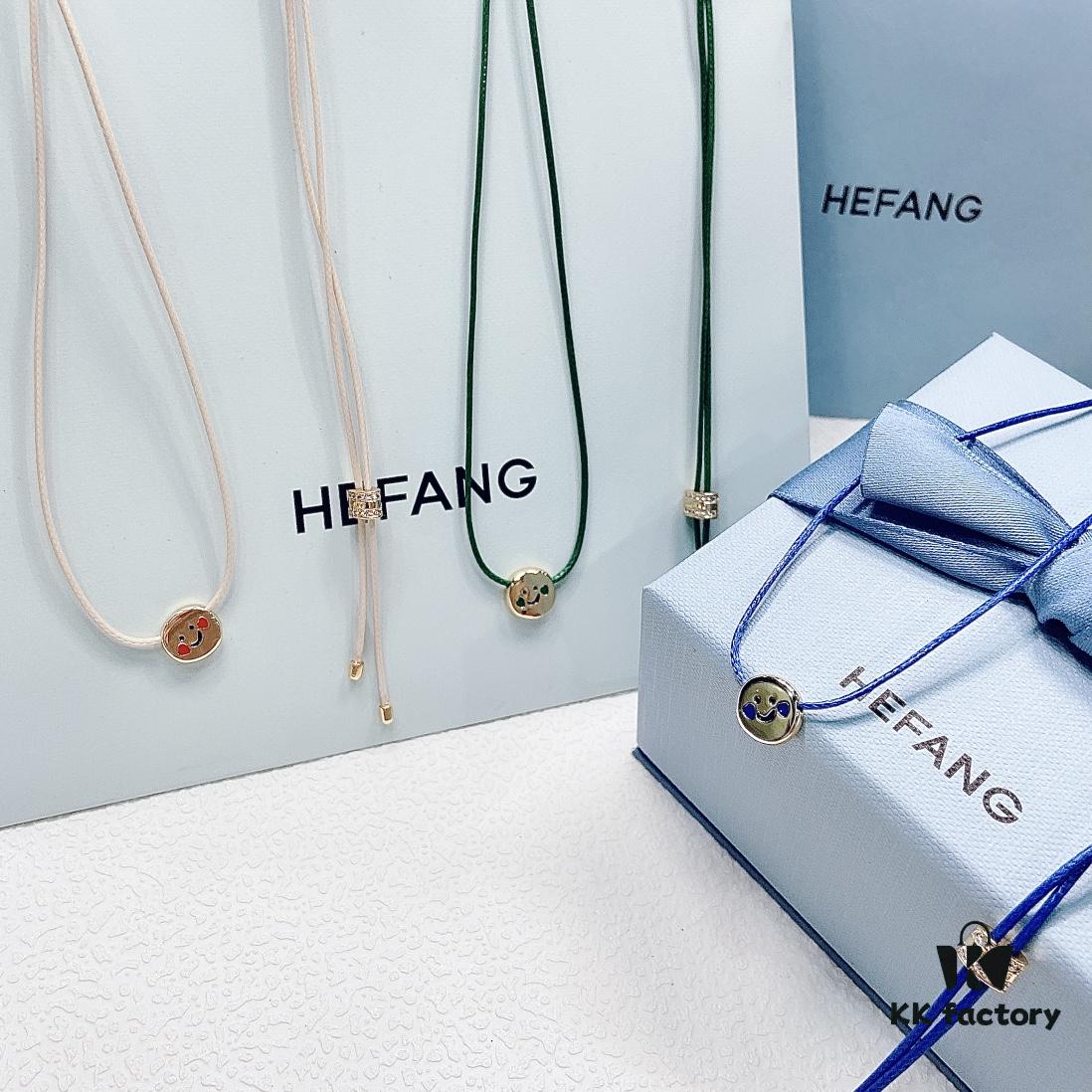 Smiling Xiaoqu Cookie Necklace Gift Box Fashionable Design Collarbone Chain for Women Blue Pink