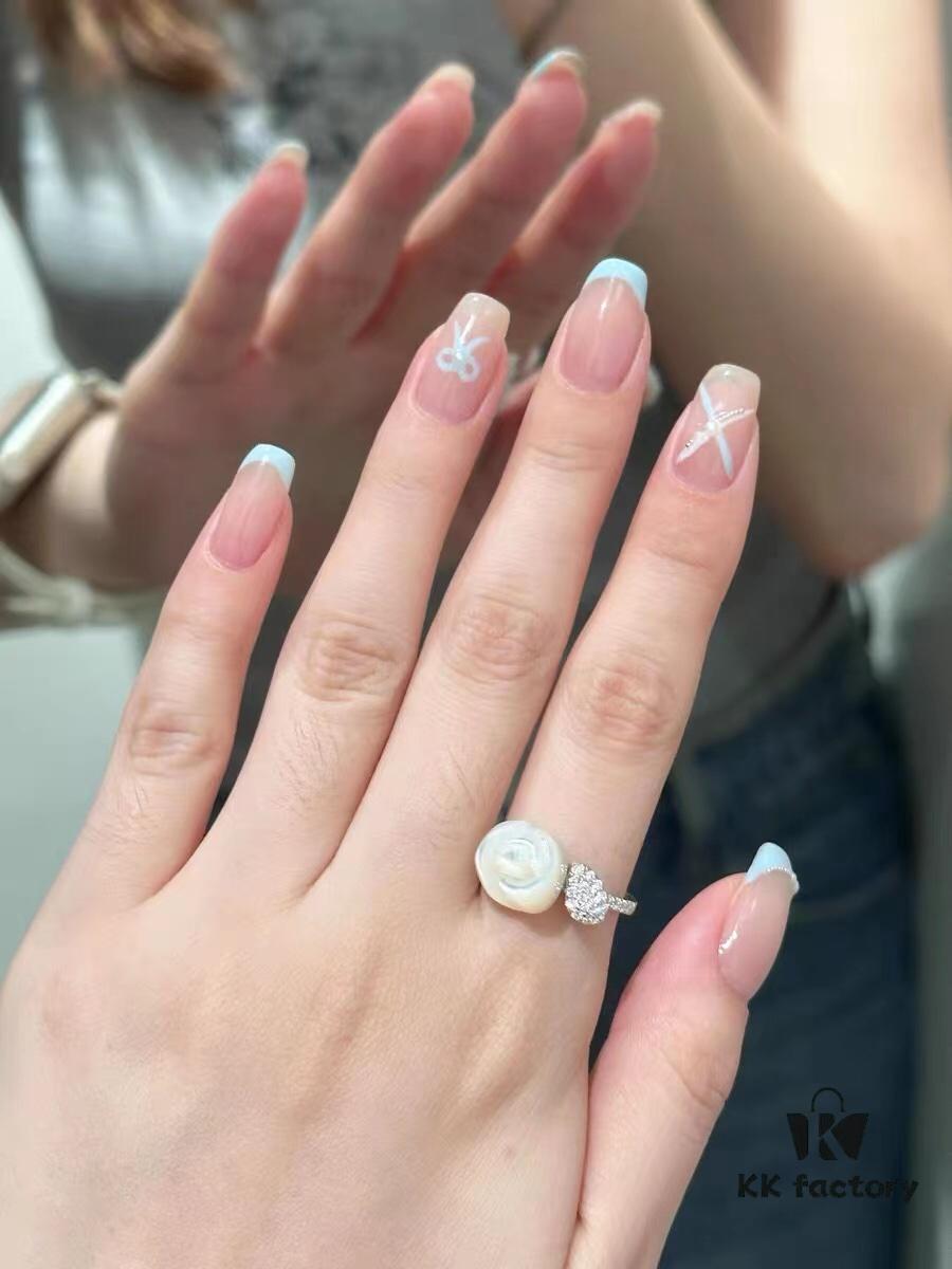 HEFANG White Rose Ring