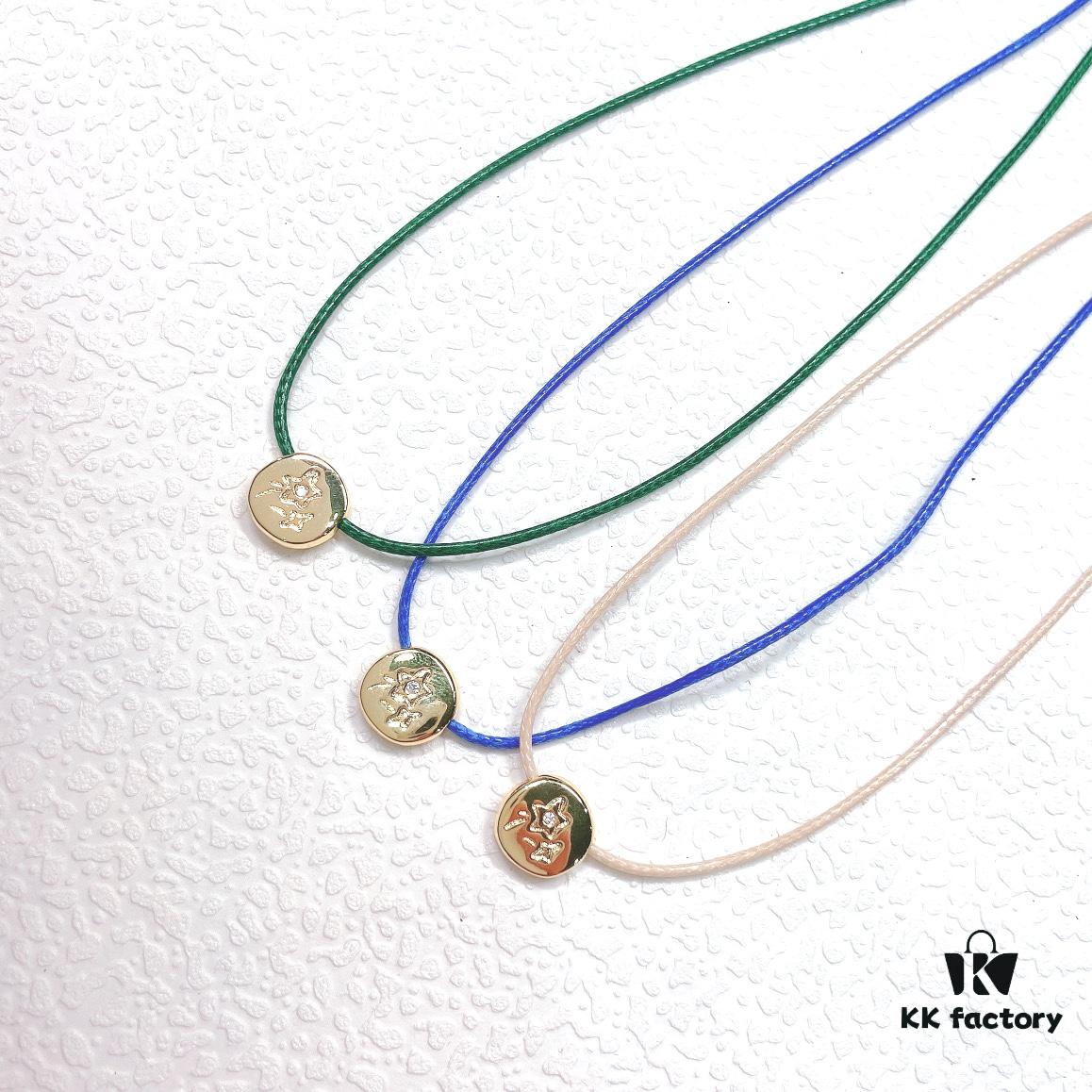 Smiling Xiaoqu Cookie Necklace Gift Box Fashionable Design Collarbone Chain Bracelet for Women Blush