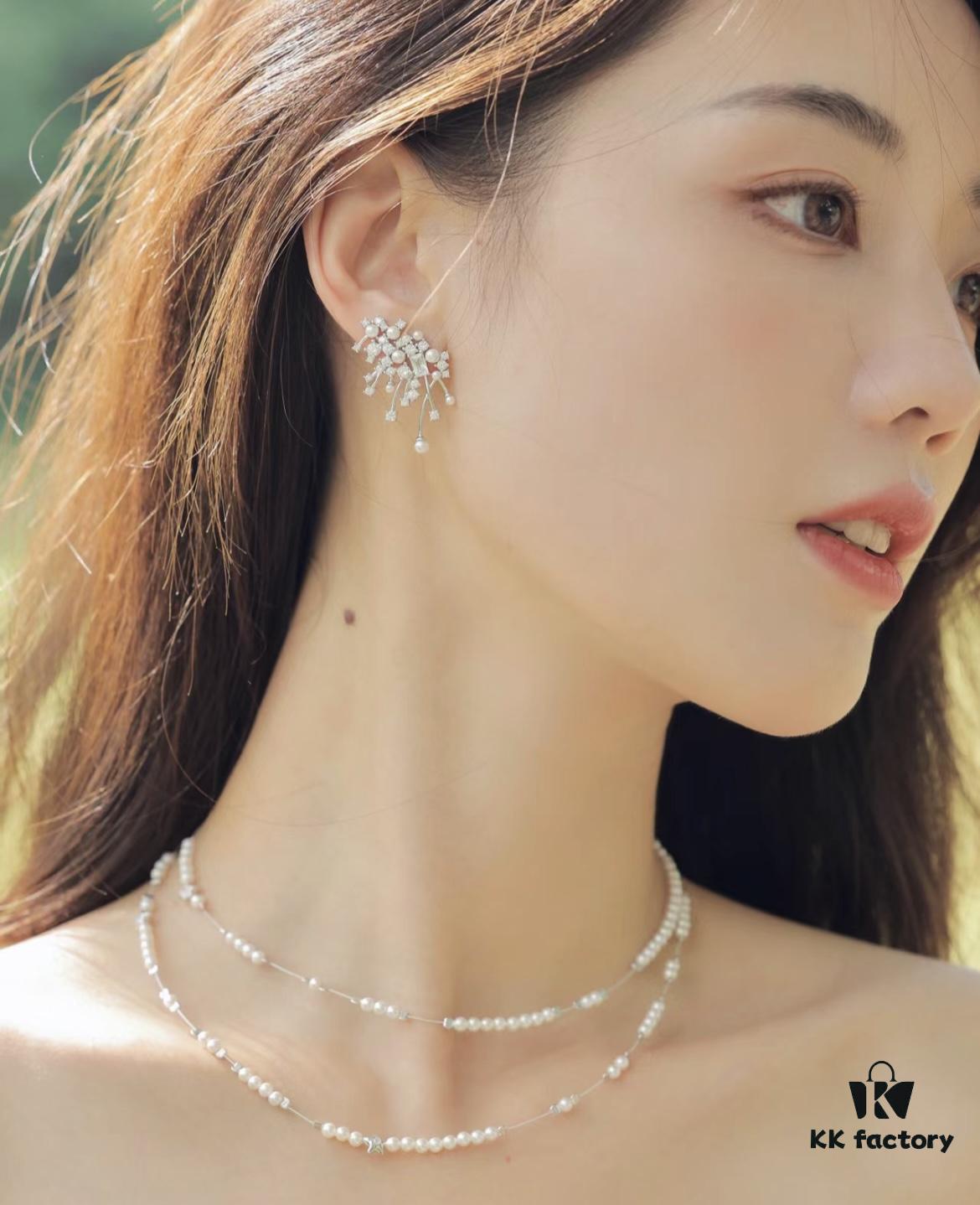 HEFANG Jewelry Product Share | Shattered Star and Moon Necklace/Bracelet, Clearly Interpreting the Romance of the Universe! The Fragmented Sparkles Are So Atmospheric! The Necklace Offers Versatile Styling: Long Necklace, Waist Chain, Double-Layer Collar Chain, or Multi-Layer Bracelet…