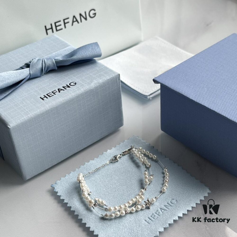 HEFANG Jewelry Product Share | Shattered Star and Moon Necklace/Bracelet, Clearly Interpreting the Romance of the Universe! The Fragmented Sparkles Are So Atmospheric! The Necklace Offers Versatile Styling: Long Necklace, Waist Chain, Double-Layer Collar Chain, or Multi-Layer Bracelet…