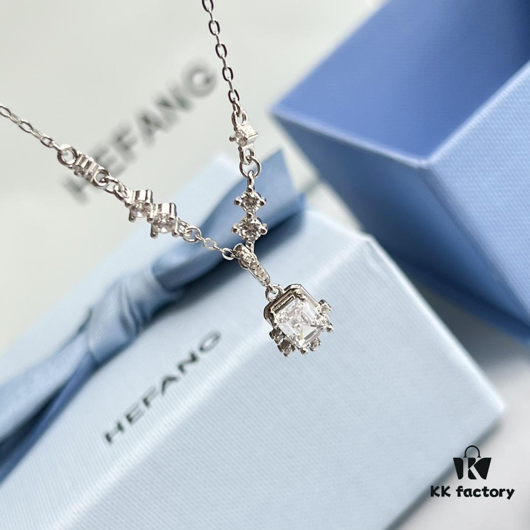 Nebula Cubic Necklace / Stud Earrings