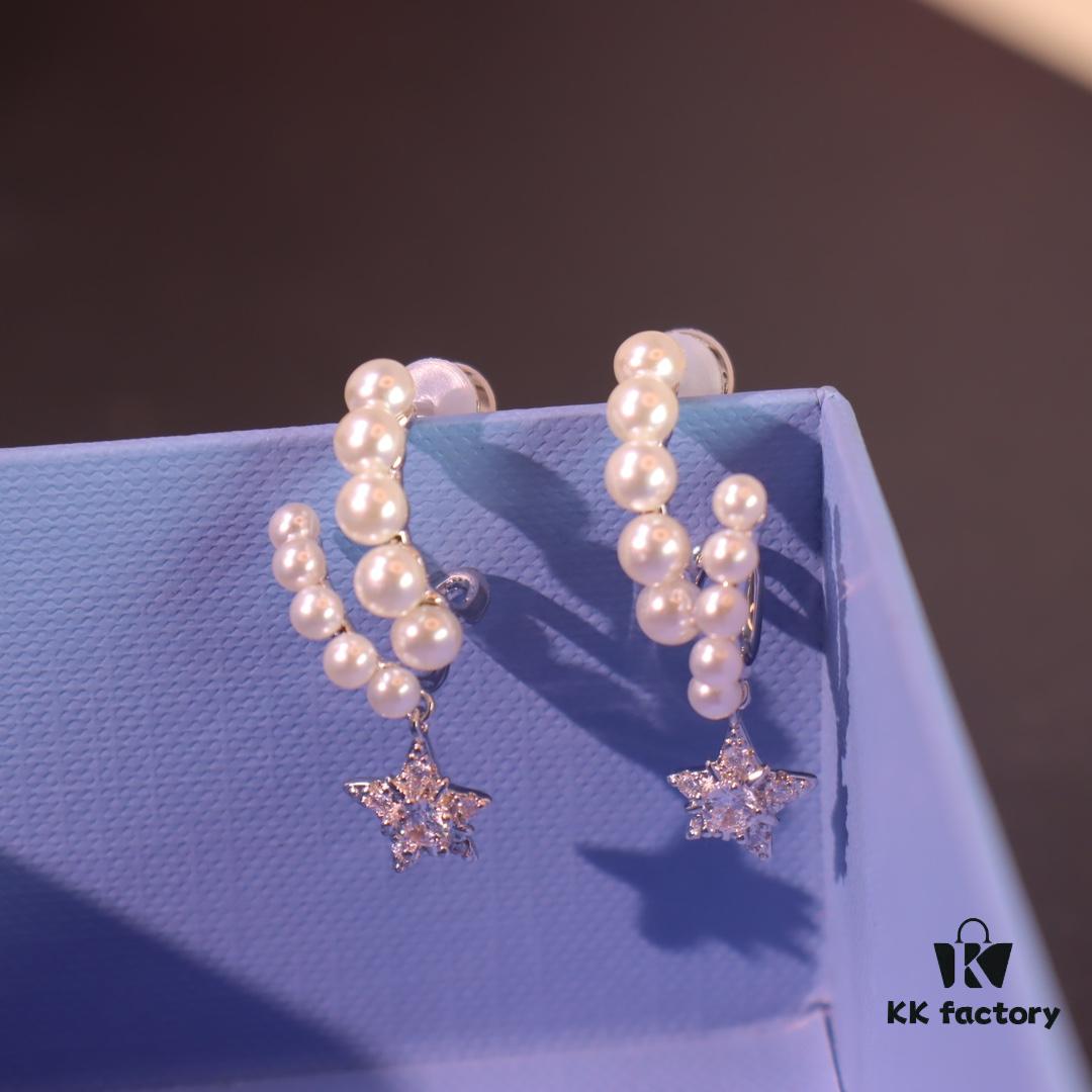 He Fang New Arrival Moonlight White Stud Earrings