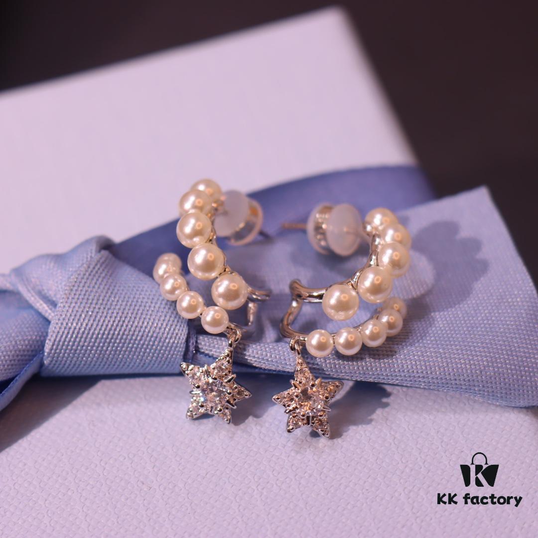 He Fang New Arrival Moonlight White Stud Earrings