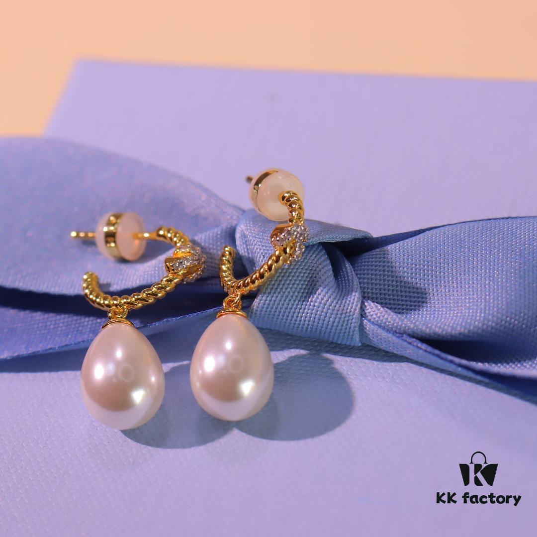 He Fang Jewelry Heart Knot Pearl Stud Earrings
