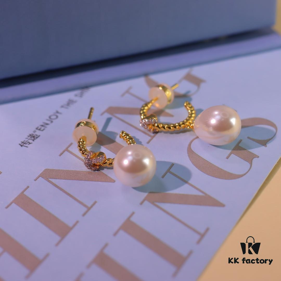 He Fang Jewelry Heart Knot Pearl Stud Earrings