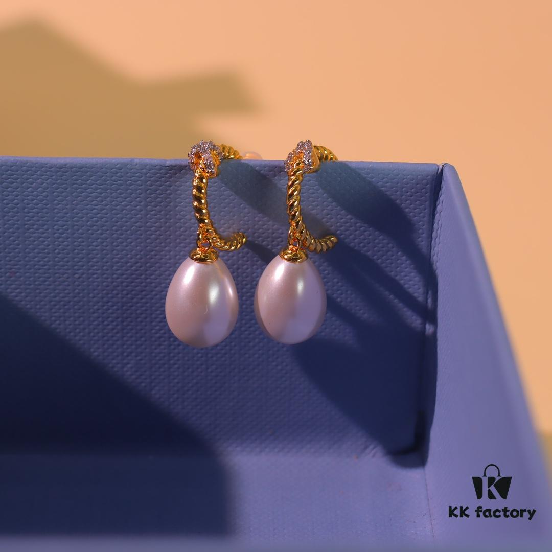 He Fang Jewelry Heart Knot Pearl Stud Earrings