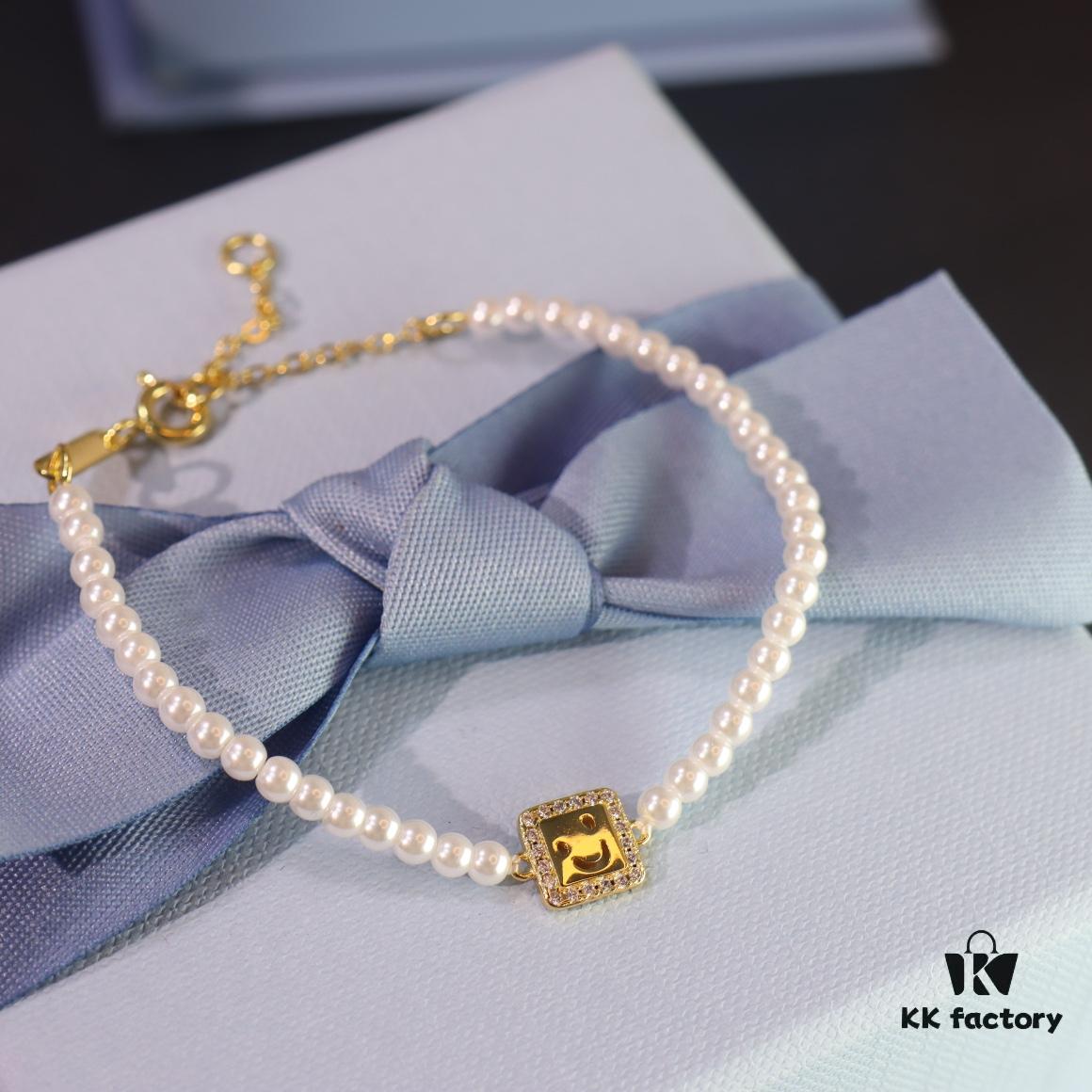 HEFANG New Smiley Bracelet