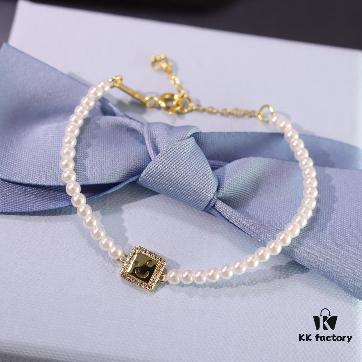 HEFANG New Smiley Bracelet