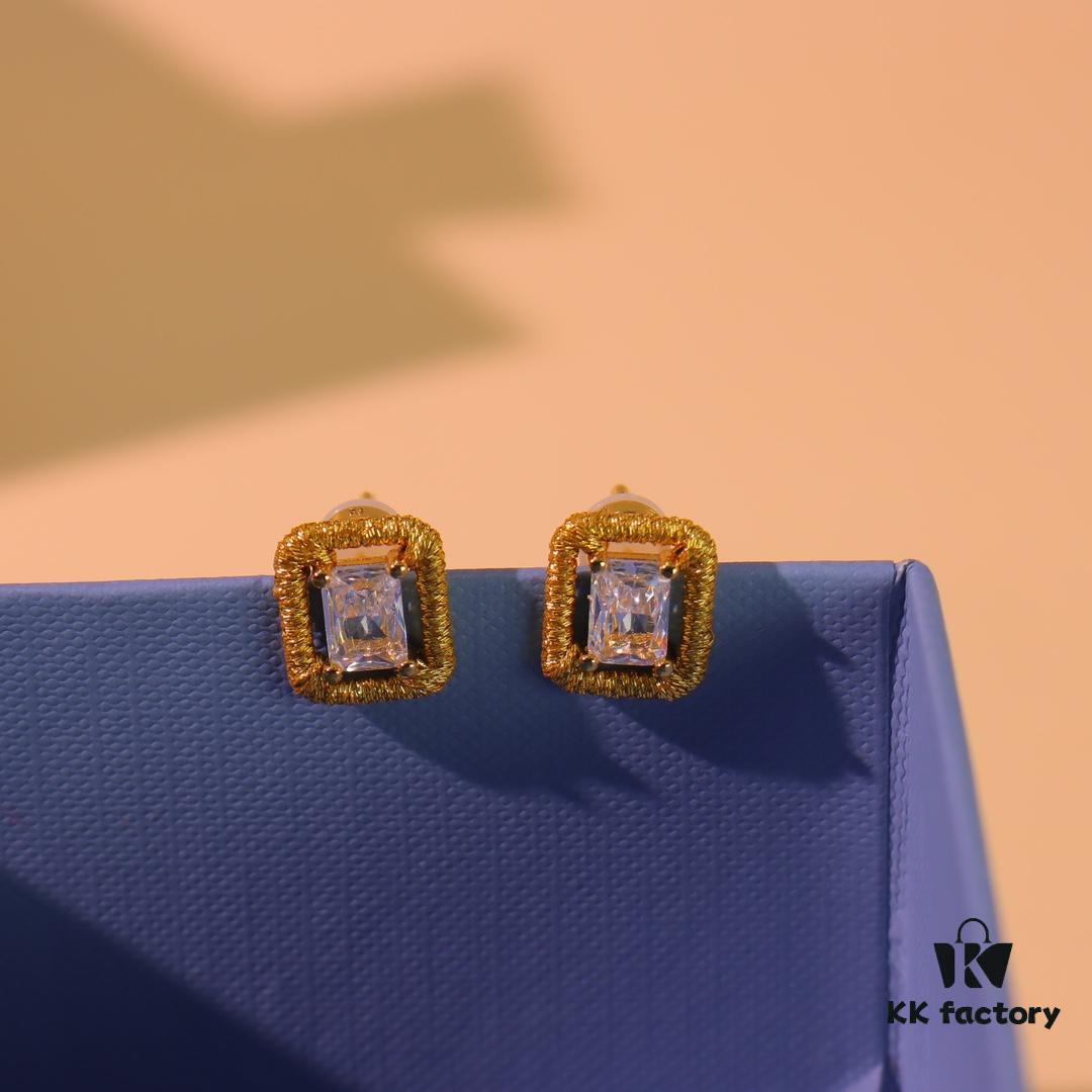 He Fang Jewelry Hand-Tied Woven Stud Earrings