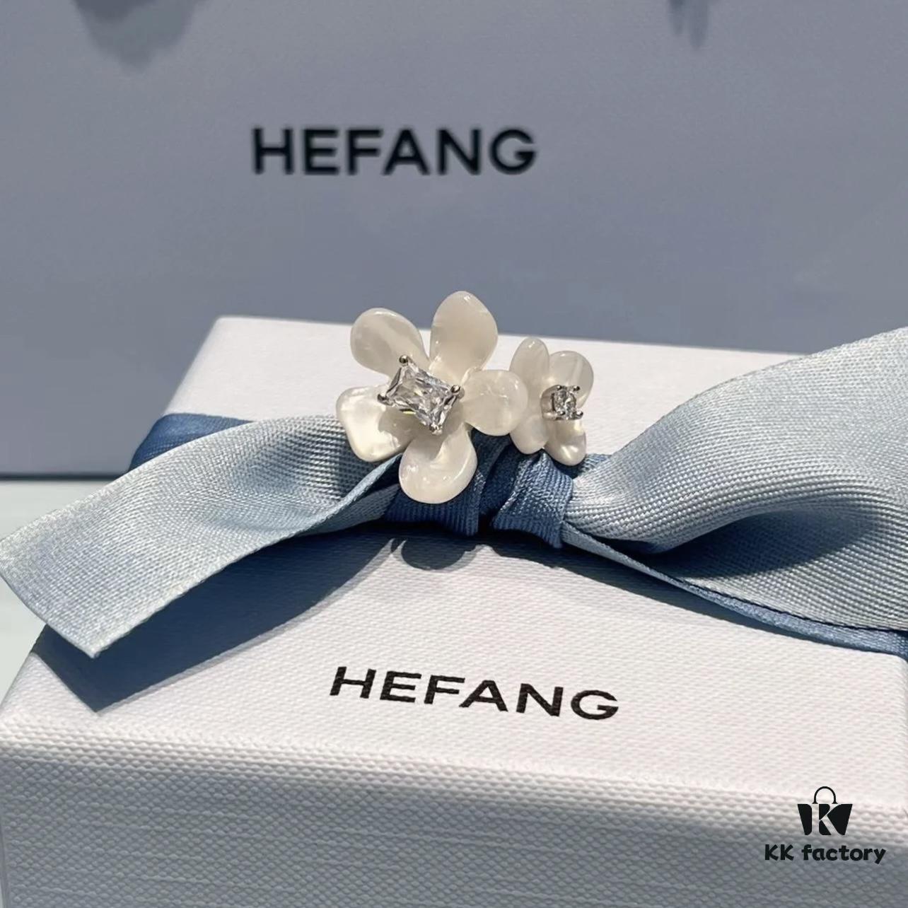 Instantly fell in love—what a hidden gem brand this is! All items are factory-direct quality, genuine top-tier originals. Full collection available for order, including bracelets and rings in countless styles. Highly recommended from personal experience.