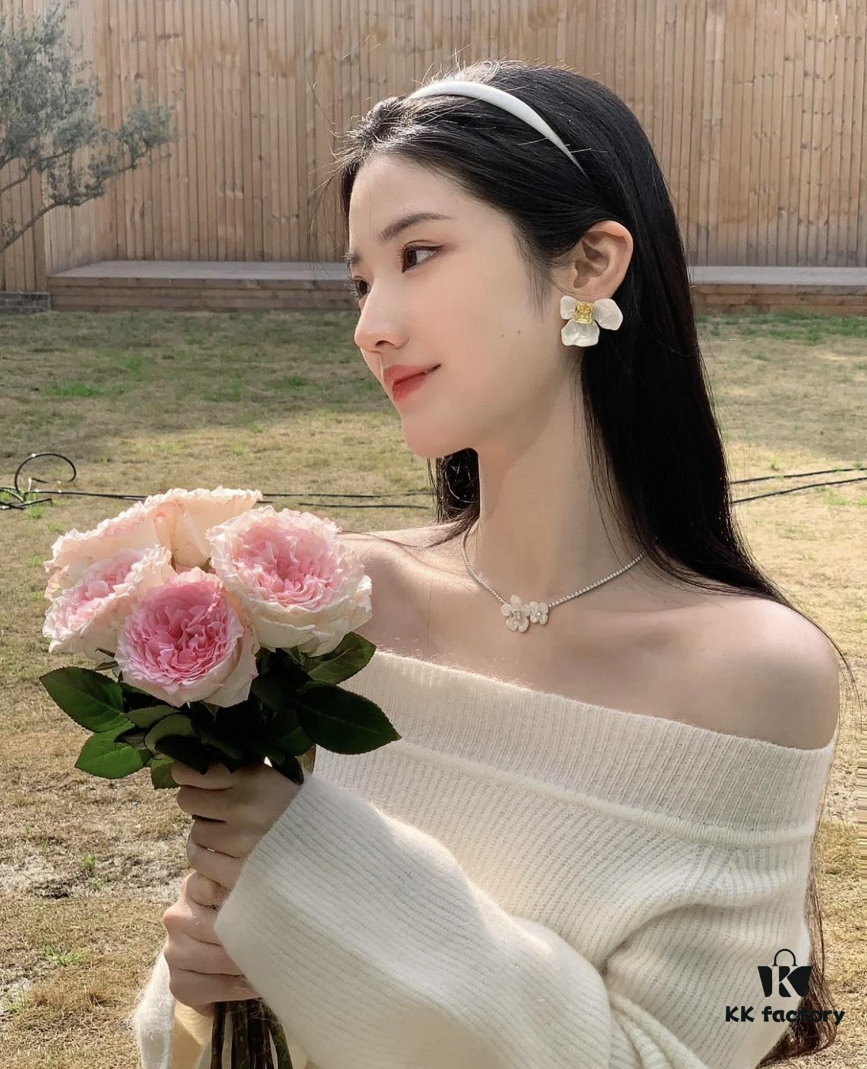 Garden Series - Stunning in Real Life, Favored by Numerous Celebrities