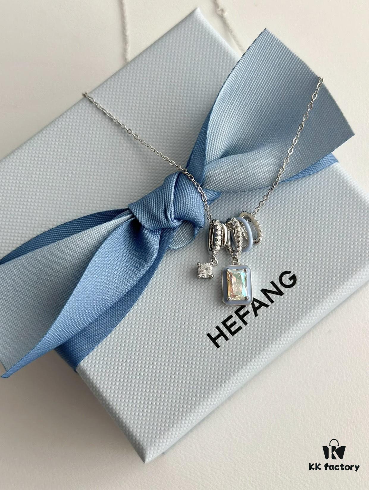 Aurora Sugar Cube Series - Zircon Surrounding Transparent Cube Stone