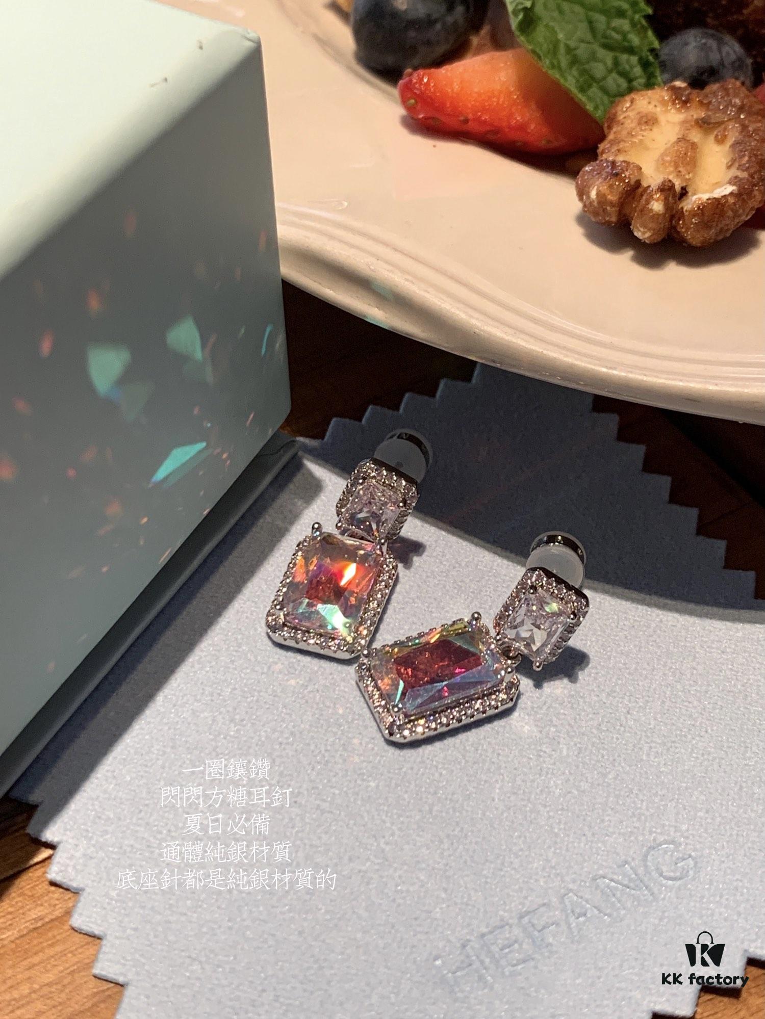 925 Sterling Silver with Premium Imported Zircon