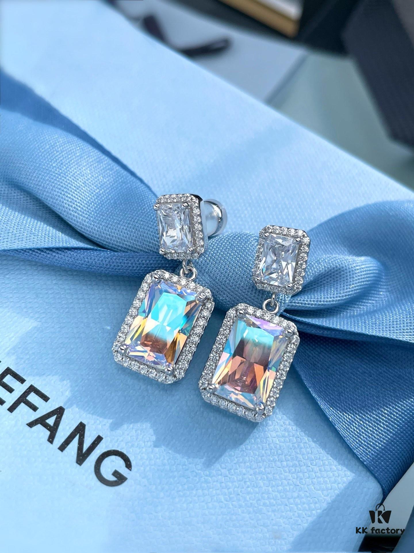 He Fang Aurora Glow Cubic Sugar Series - Lucky Aurora S925 Sterling Silver Pendant