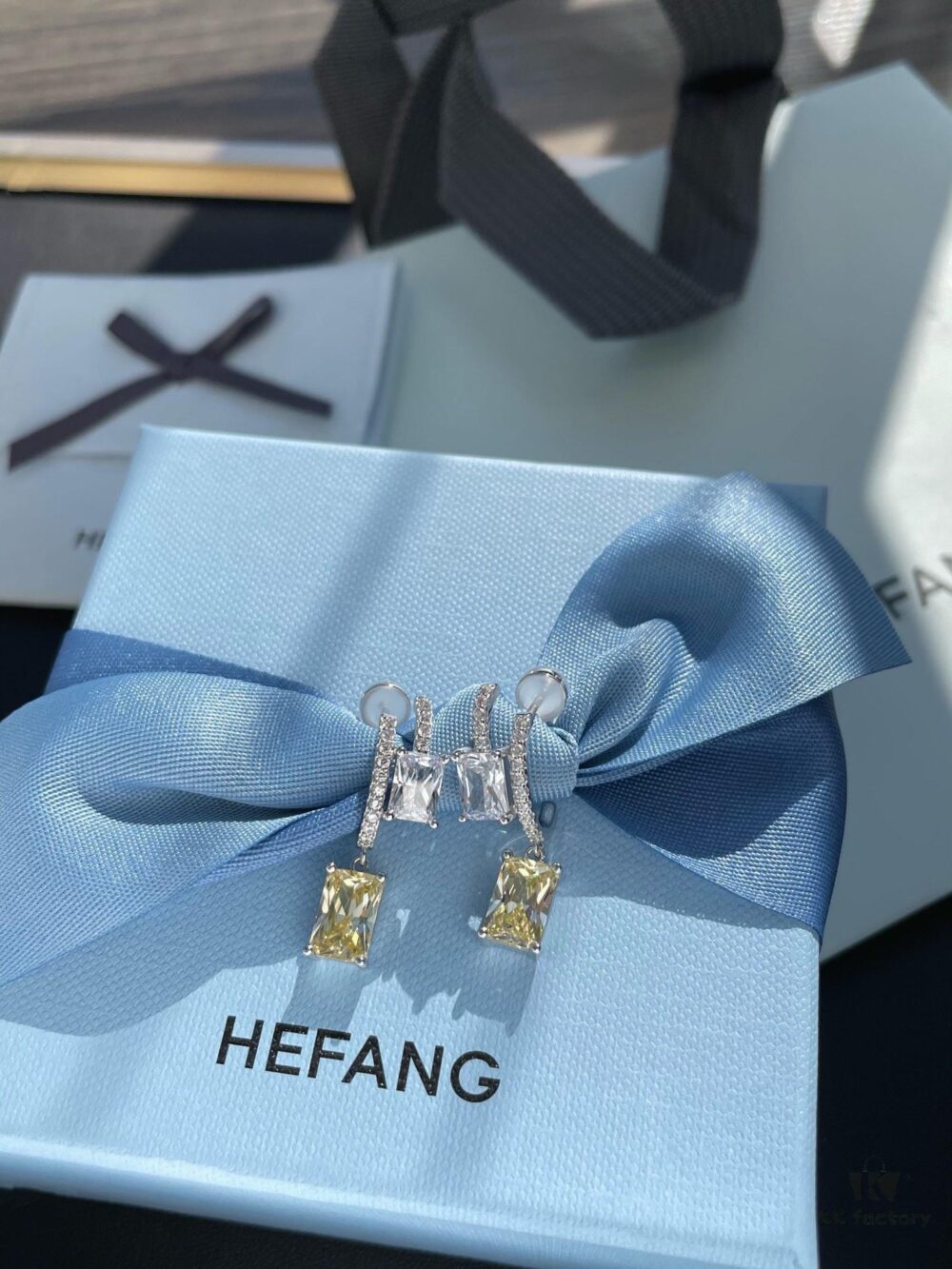 He Fang Aurora Glow Cube Series - Lucky Aurora S925 Silver Earrings