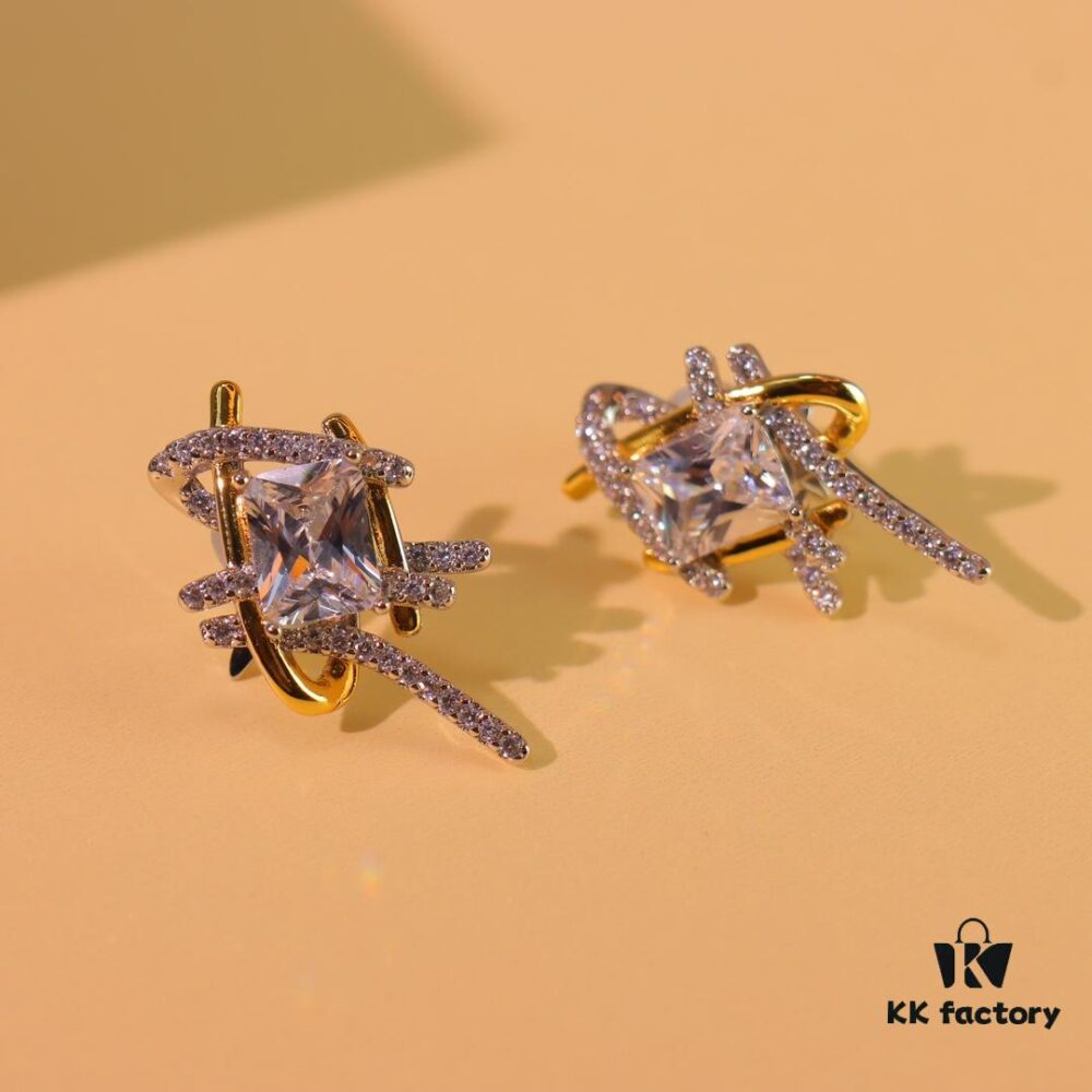 Hefang New Vacation Cube Woven Gold-Plated Stud Earrings