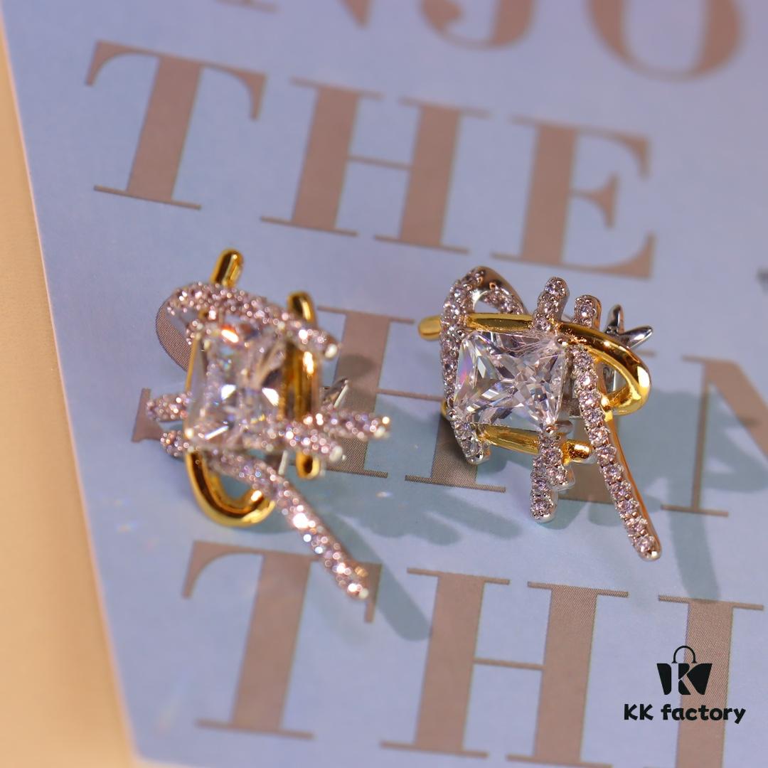 Hefang New Vacation Cube Woven Gold-Plated Stud Earrings