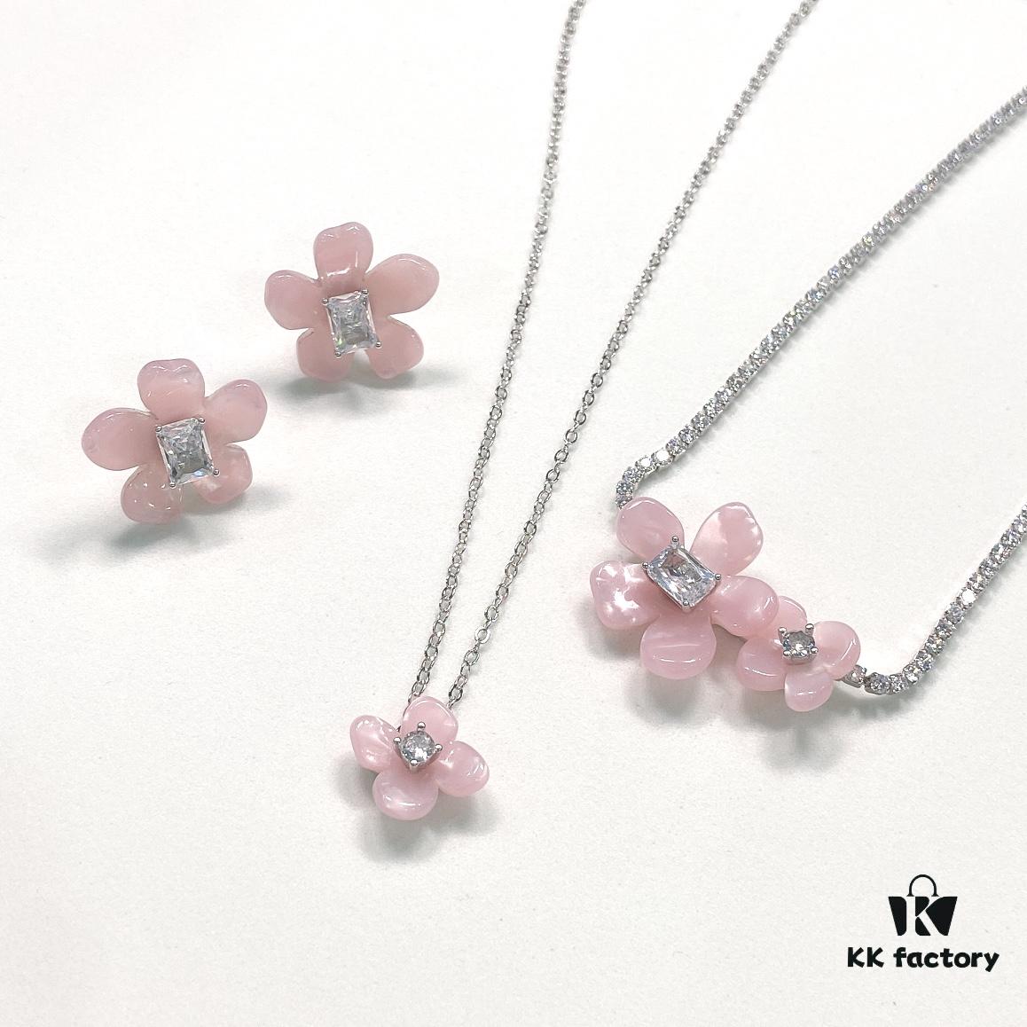 520 Gift: He Fang Santalum Necklace for Collarbone