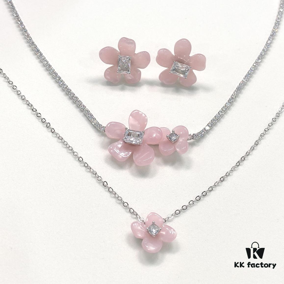 520 Gift: He Fang Santalum Necklace for Collarbone