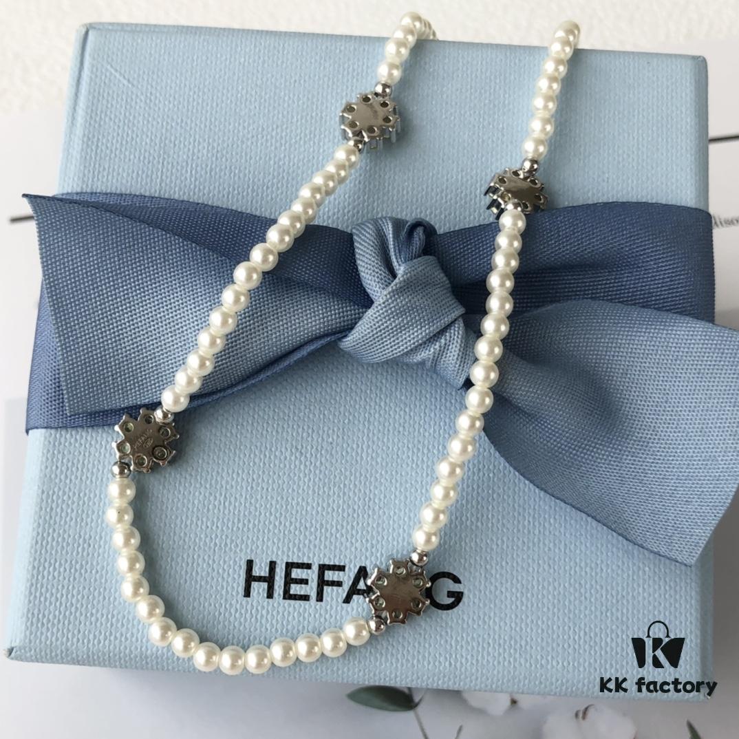 HEFANG Jewelry Rosa Garden Short Necklace