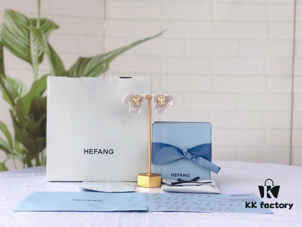 HEFANG Blossom Collection 2023 White Iris Sugar Cube Earrings