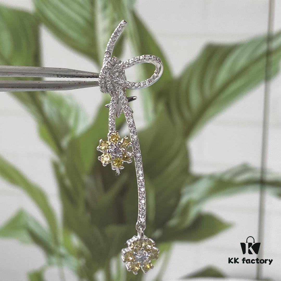 HEFANG Blossom Collection Rose Ribbon Earrings