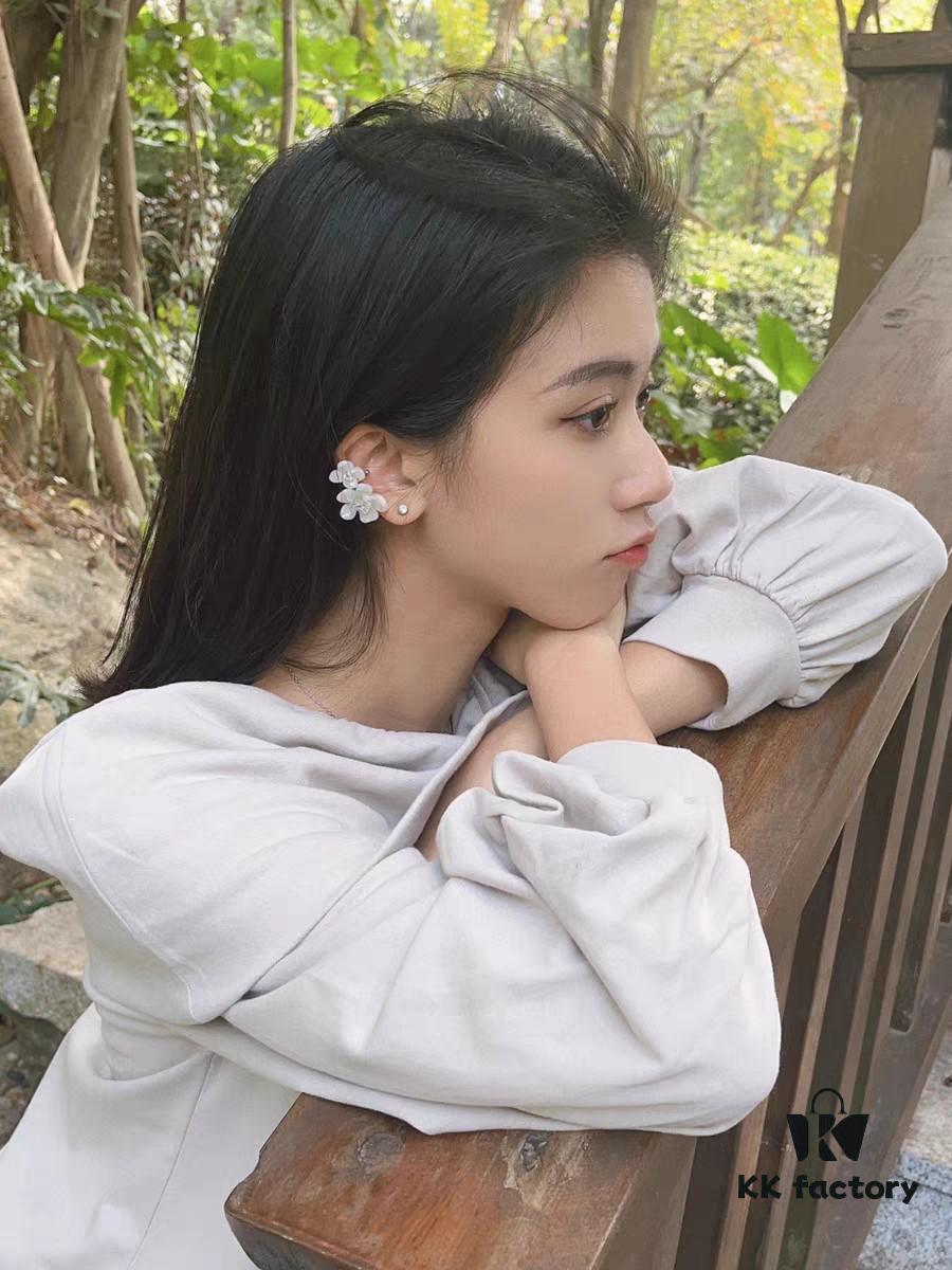 HEFANG He Fang Freesia Flower Cluster Stud Earrings, Minimalist Clip-On Earrings, Cartilage Earrings for Non-Pierced Ears, Women's Ear Jewelry