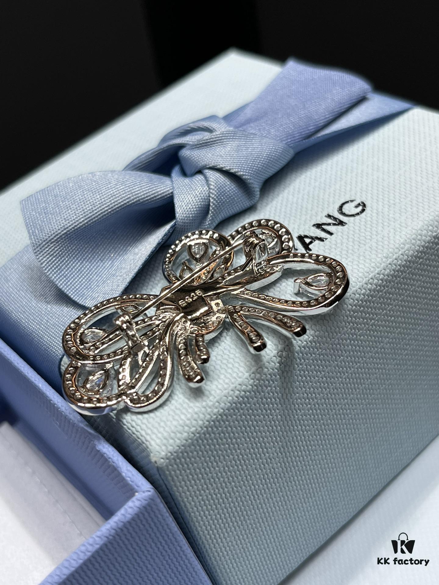 I Guess Your Coat Is Missing a Brooch 🔷【HEFANG】Hefang Brooch, Same Silver Material as Counter