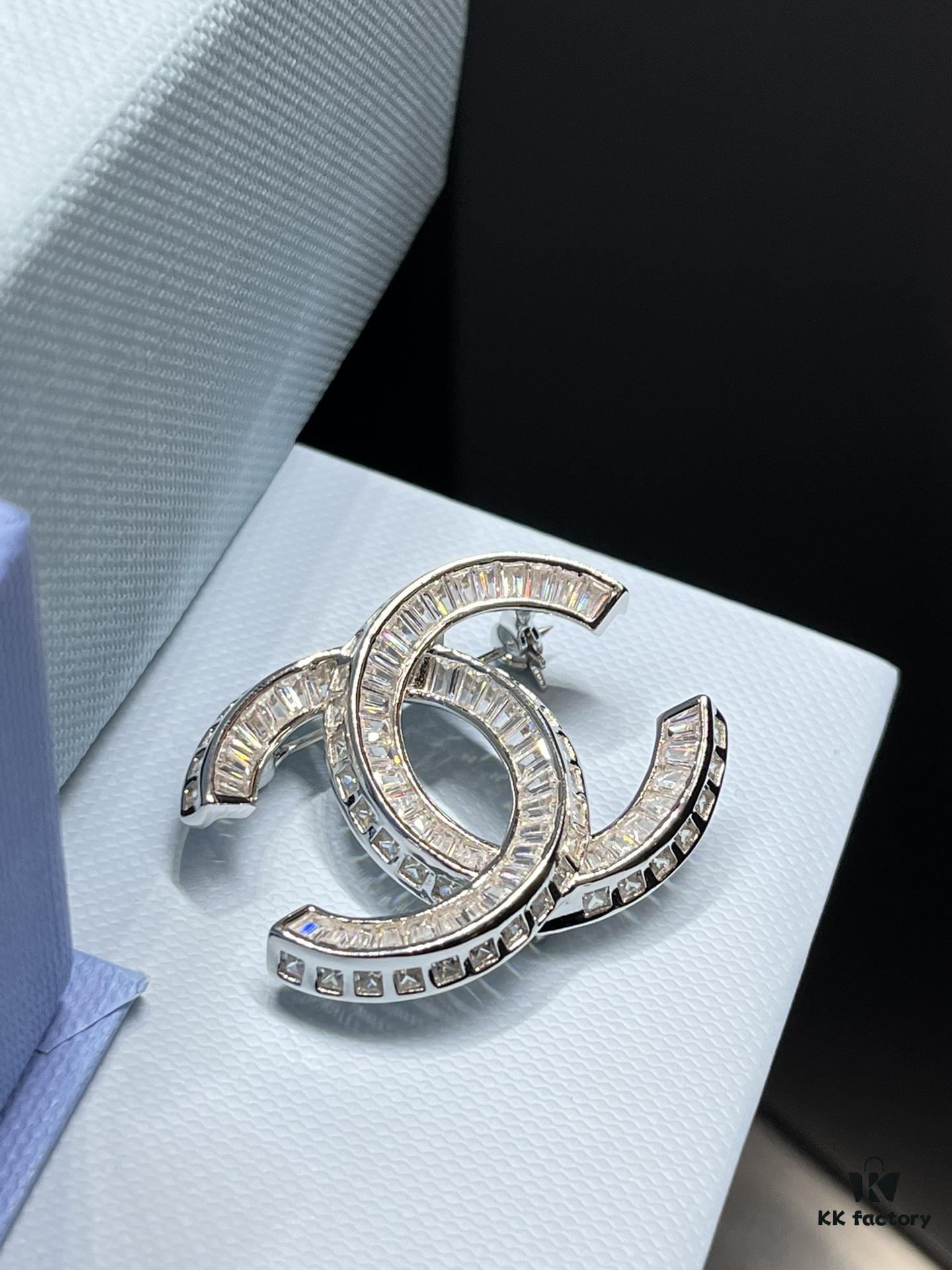 I Guess Your Coat Is Missing a Brooch 🔷【HEFANG】Hefang Brooch, Same Silver Material as Counter