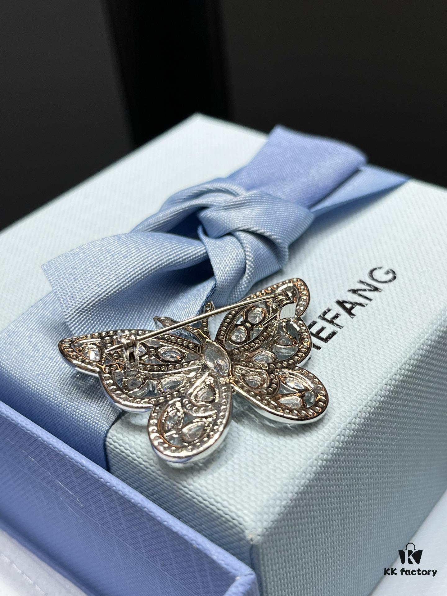 I Guess Your Coat Is Missing a Brooch 🔷【HEFANG】Hefang Brooch, Same Silver Material as Counter