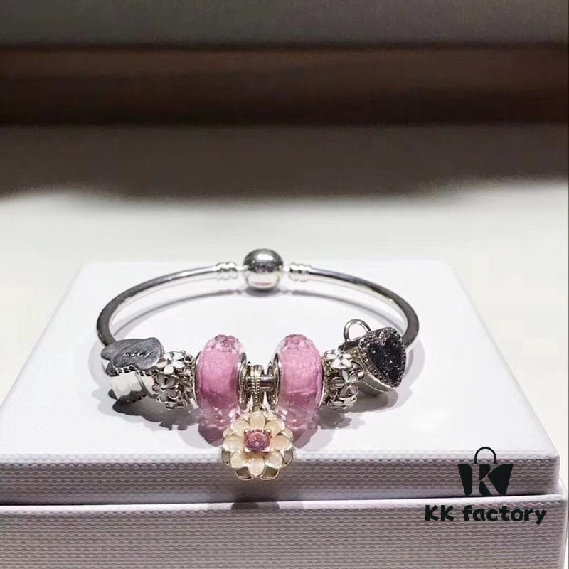 Pandora Pandora Silver Wire Pink Flower Blossom 🌺 New Arrival! Made with Counter Materials, Perfect 1:1 Craftsmanship, Quality Comparable to Authentic Store! Silver Wire Pink Faceted Crystal, Cherry Blossom Spacer Beads, Heart-to-Heart 💕, Pink Diamond Flower Pendant, S925 Silver with Original Packaging!
