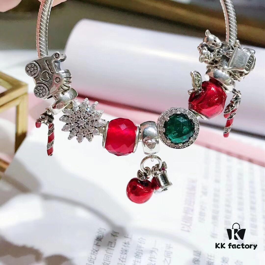 Pandora Disney Snow White Apple and Heart Christmas Limited Edition Bracelet - Red and Green Color Block Design, Imitation Cabinet Quality with S925 Sterling Silver