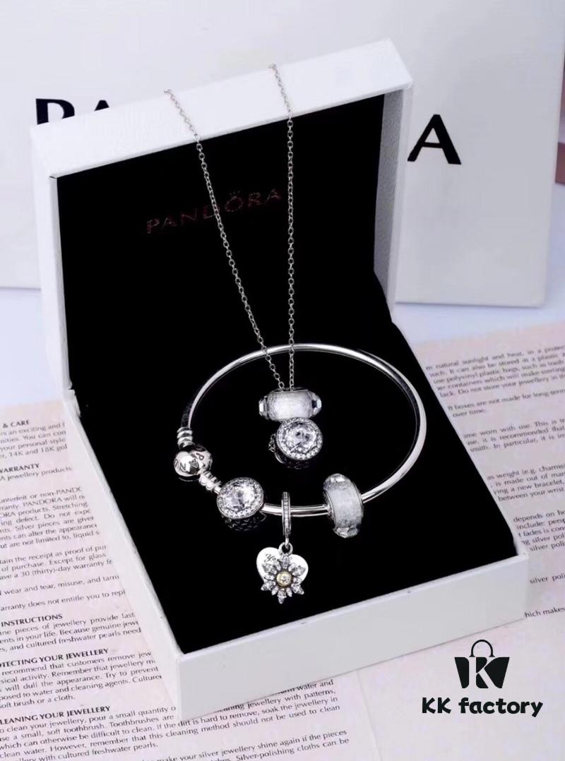 Pandora Popular Bestselling Necklace and Bracelet Set