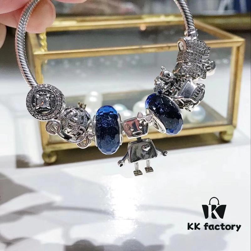 Pandora Pandora Blue Bella New Arrival! Made with counter materials, perfectly crafted one-to-one, quality comparable to official store! Sparkling blue faceted glass, fairy tale pumpkin carriage, lucky coin charm, fully diamond-encrusted 'cure-all', Mickey car 🚗, paired with robot 🤖️ Bella pendant. S925 silver comes with official packaging! 🍃🌺