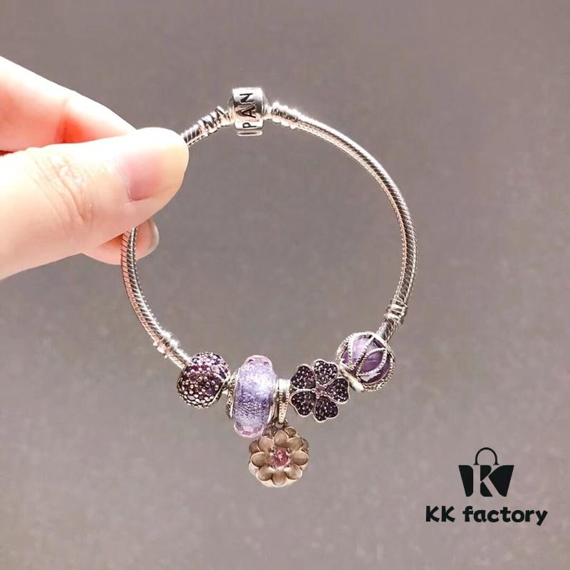 Pandora Pandora Silver Wire Purple Flower New Arrival! Highest Quality Available, Compatible with Official Counter Cleaning! Made with Cabinet Materials, Perfect 1:1 Craftsmanship! Imported Original Purple Glass from Thailand 🇹🇭, Sparkling Diamond Beads, Shiny Full-Paved Purple Five-Petal Flower, Purple Lace-Covered Ball Pendant. S925 Silver Comes with Official Packaging!