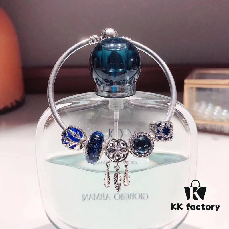 Pandora Pandora Blue Dream Catcher New Arrival! Made with counter materials, perfectly crafted one-to-one, quality comparable to counter! Light of Love Bead, Riverside Beauty Bead, Blue Cat's Eye, symbolic beautiful dream catcher pendant, S925 silver with counter packaging!