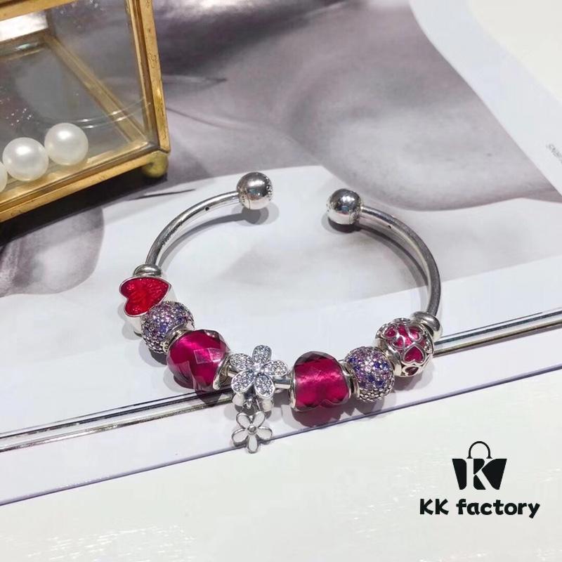 Pandora Shining Pink Daisy Pendant Charm - Bright Daisy Flower with S925 Sterling Silver, Radiant Pink Enamel Accents