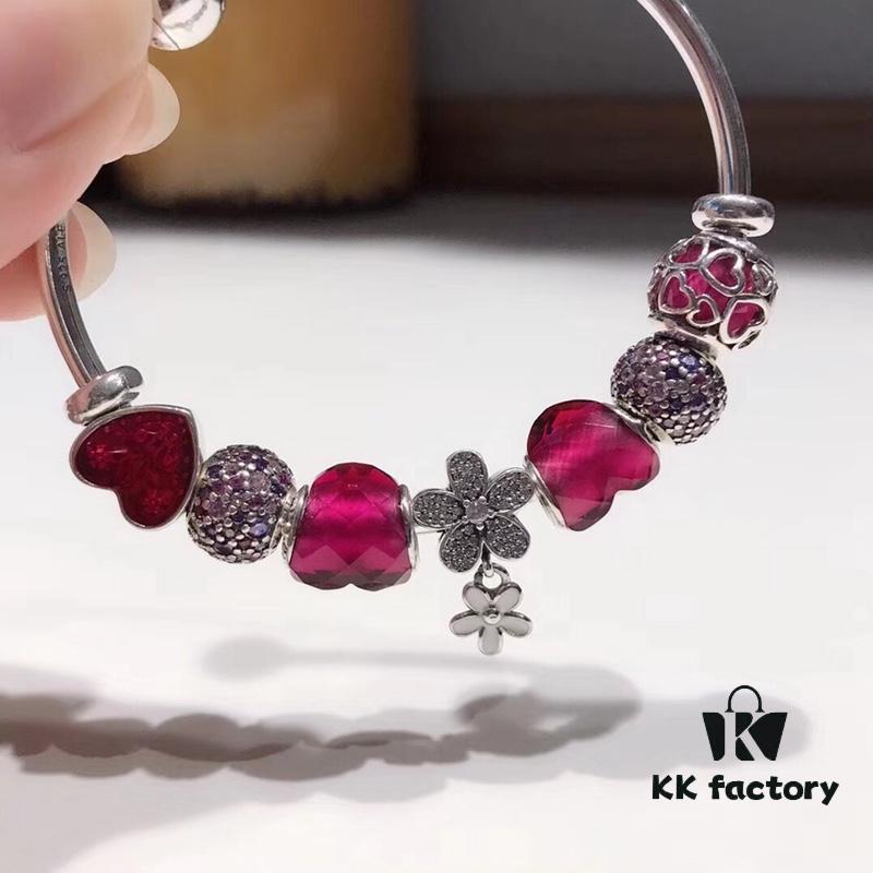 Pandora Shining Pink Daisy Pendant Charm - Bright Daisy Flower with S925 Sterling Silver, Radiant Pink Enamel Accents