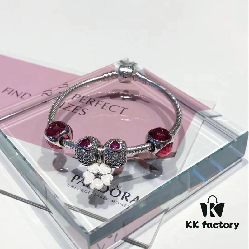 Pandora Rose Red Sparkling Diamond Flower New Arrival! Sparkling Heart Bead, Three-Sided Rose Cat's Eye, Elegant Flower Pendant, S925 Silver with Original Retail Packaging!