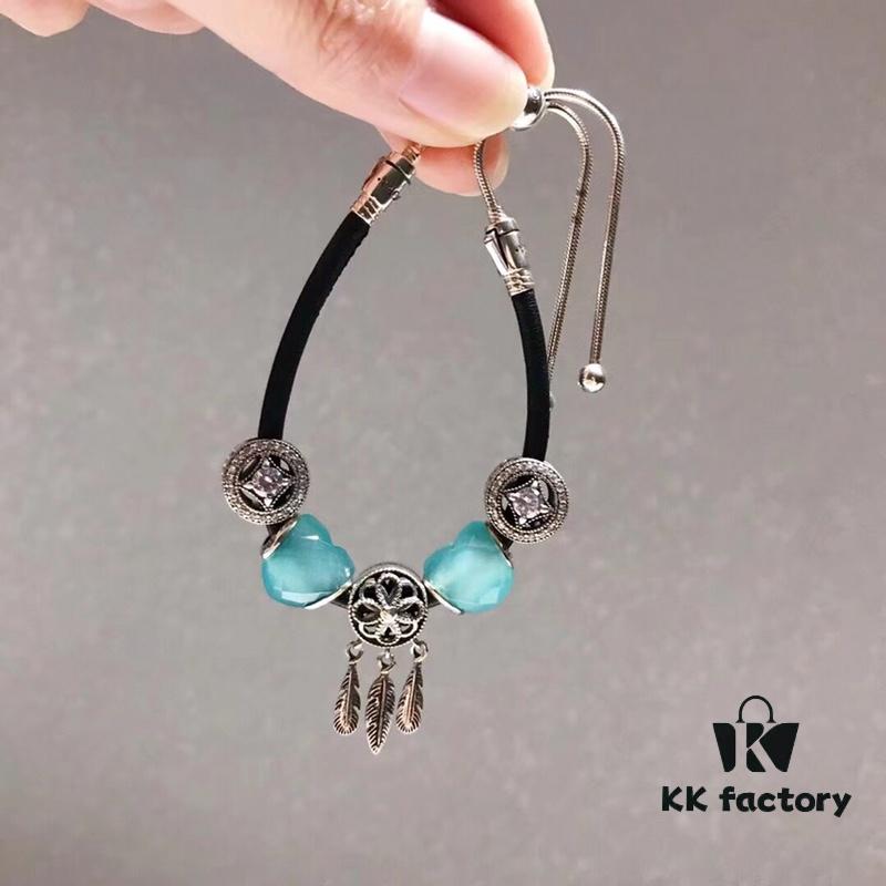 Special Offer! Pandora Mint Green Heart Dreamcatcher New Arrival! Made with counter materials, 1:1 perfect replication, quality comparable to official store version! Heart-shaped light mint glass bead, sparkling rhinestone charm, lucky coin charm, openwork dreamcatcher shell pendant, S925 silver with original packaging!