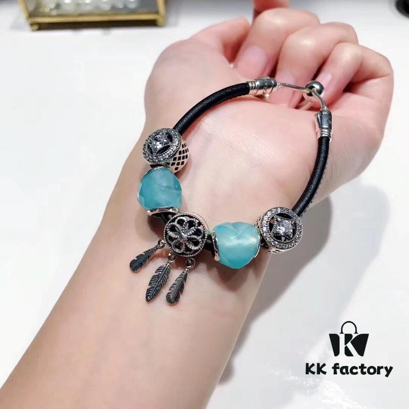 Special Offer! Pandora Mint Green Heart Dreamcatcher New Arrival! Made with counter materials, 1:1 perfect replication, quality comparable to official store version! Heart-shaped light mint glass bead, sparkling rhinestone charm, lucky coin charm, openwork dreamcatcher shell pendant, S925 silver with original packaging!