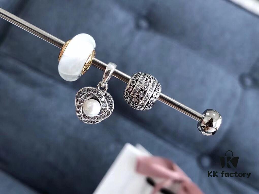 Pandora 3-Bead Set + Pandora Base Bracelet (Same as Store Version, Proxy Purchase Quality)