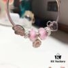 Pandora Pandora Silver Wire Pink Flower Blossom 🌺 New Arrival! Made with counter materials, perfectly crafted one-to-one, quality comparable to official store! Silver wire pink faceted crystal, cherry blossom 🌸 spacer beads, heart-to-heart 💕, pink diamond flower pendant, S925 silver comes with official packaging! 🍃🌺