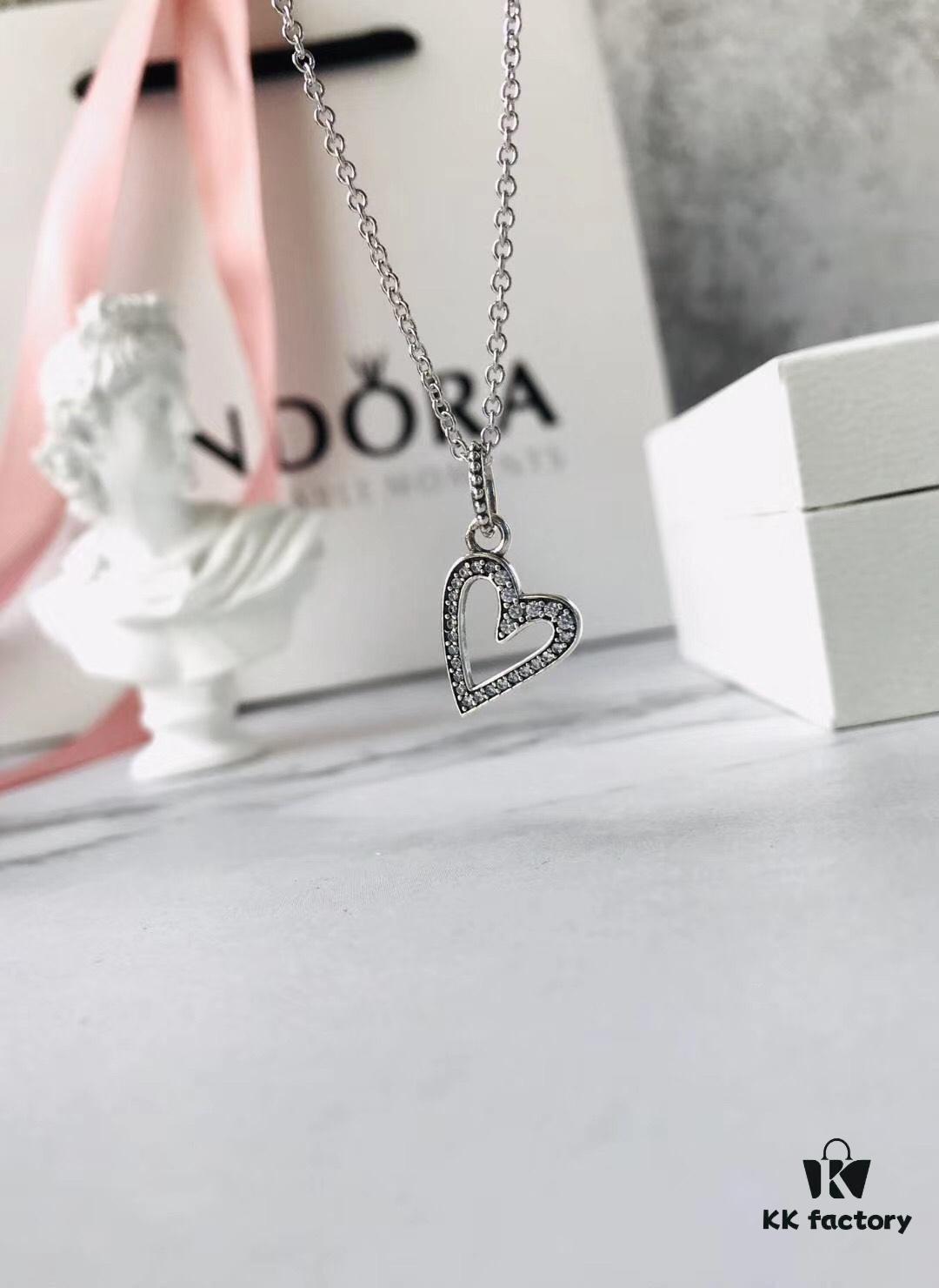 Cherish the Moment, Shine with Love ❤️ Authentic Pandora 925 Sterling Silver Openwork Minimalist Heart Necklace